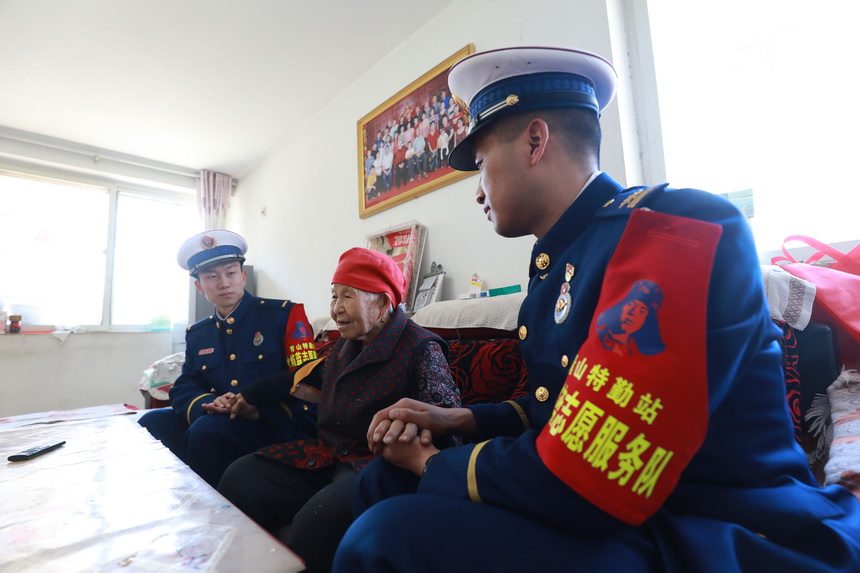 石嘴山消防救援支队学雷锋志愿服务事迹