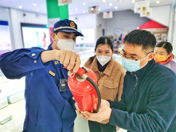 山东德州开展冬季消防排查 检查606家单位整改699处隐患