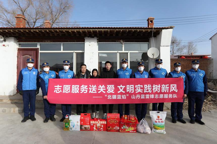 呼和浩特赛罕区消防站融合雷锋精神开展志愿服务获多项荣誉
