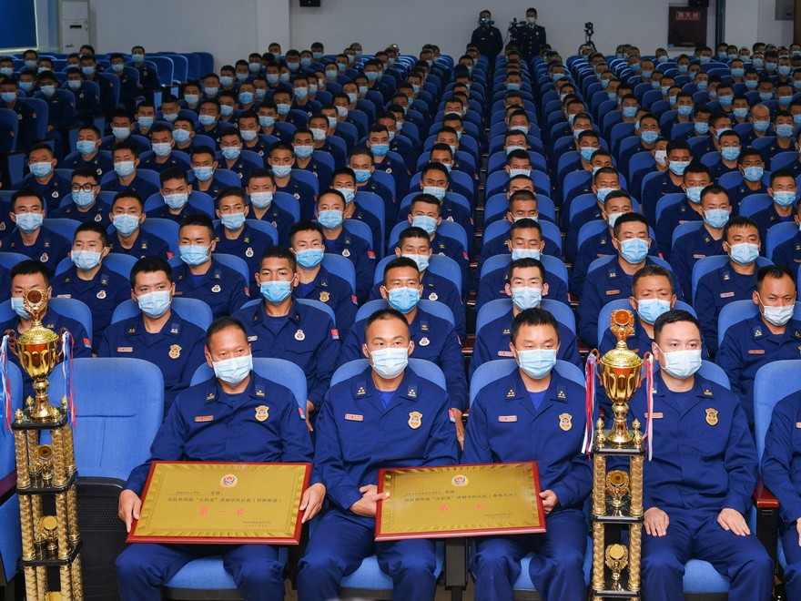 综合对抗训练提升救援实战能力