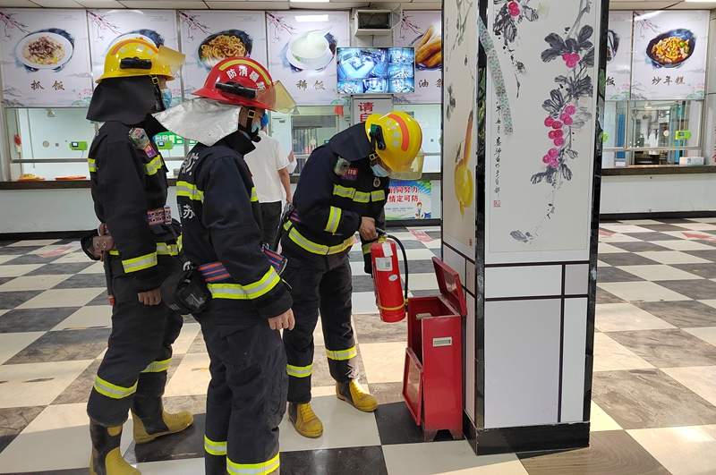 新疆阿克苏地区消防救援全力保障高考消防安全