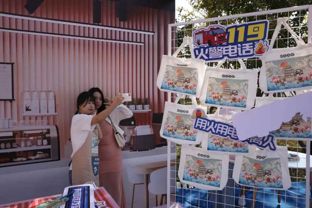 江西消防宣传月活动市民互动体验反响热烈