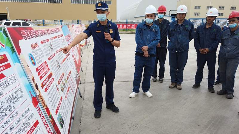 安全生产月:乌尔禾区深入推动危化品应急演练与企业安全培训 安全生产月:乌尔禾区深入推动危化品应急演练与企业安全培训