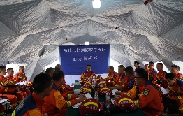 新疆消防跨区域地震救援实战演练提升应急能力 新疆消防跨区域地震救援实战演练提升应急能力
