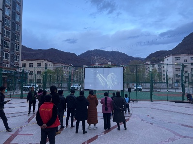 西藏“红门光影下乡进村”助推农牧区消防宣传 西藏“红门光影下乡进村”助推农牧区消防宣传