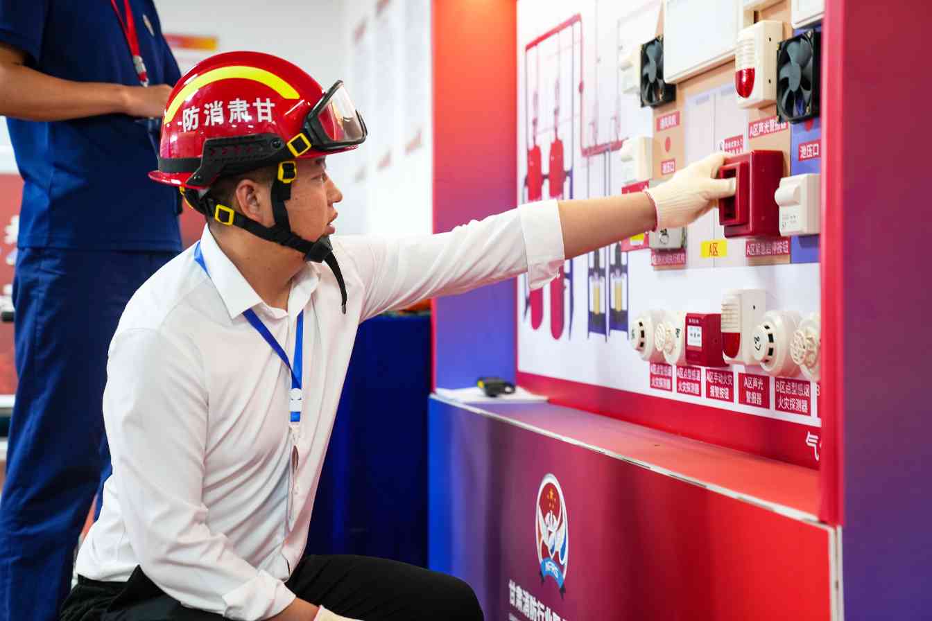 甘肃消防竞赛收官，技能人才涌现助推治理现代化