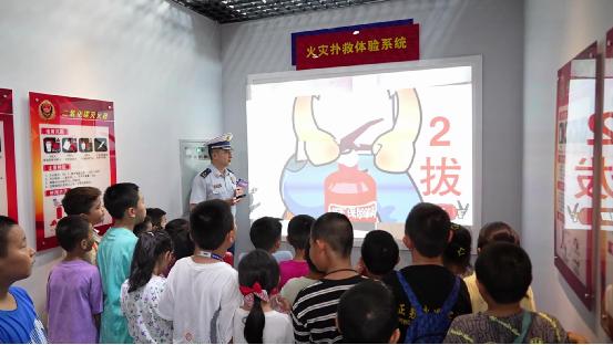 新疆暑期消防安全宣传提学生自救互救能力