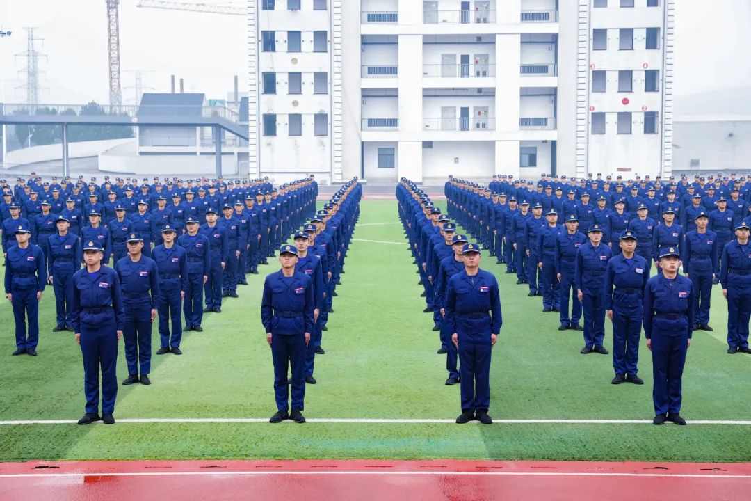 山东省2024年新招录消防员入职训练全面启动,学历与年龄结构全面升级 山东省2024年新招录消防员入职训练全面启动,学历与年龄结构全面升级