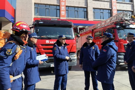 宁夏消防救援总队实地检验地震冰域救援战备水平 宁夏消防救援总队实地检验地震冰域救援战备水平