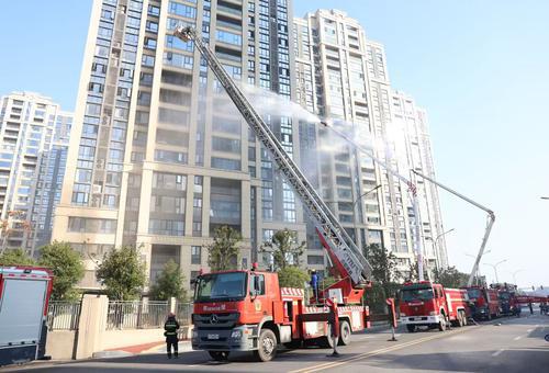 萍乡开展高层建筑火灾实战演练 提升应急处置水平