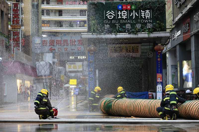 高精尖装备亮相大型地下建筑演练现场