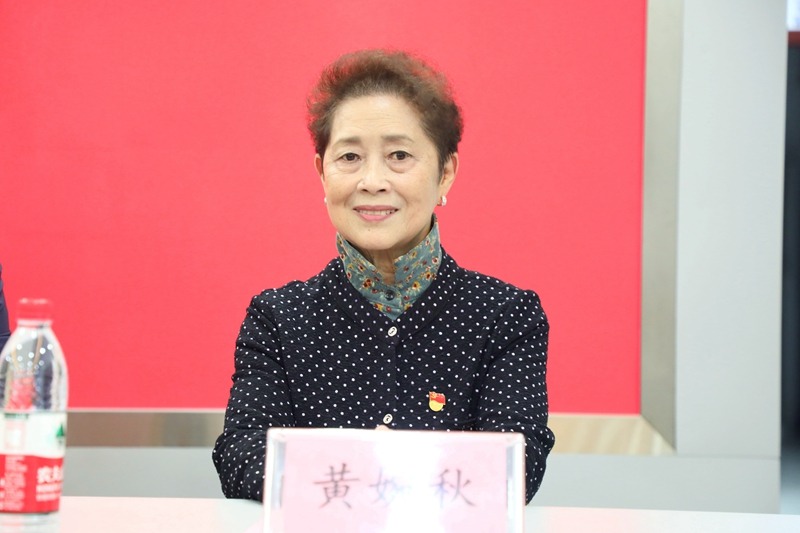 “刘三姐”为消防志愿者服务站揭牌