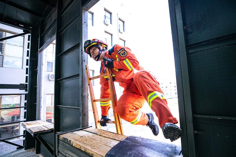 消防行业运动会 检验专业技能 法规装备展示