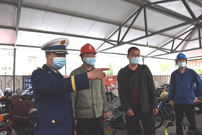 “蓝朋友”：你敢“飞”我就敢查！