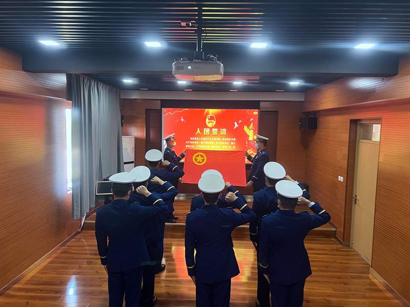 五个一系列活动激发青年队员青春担当