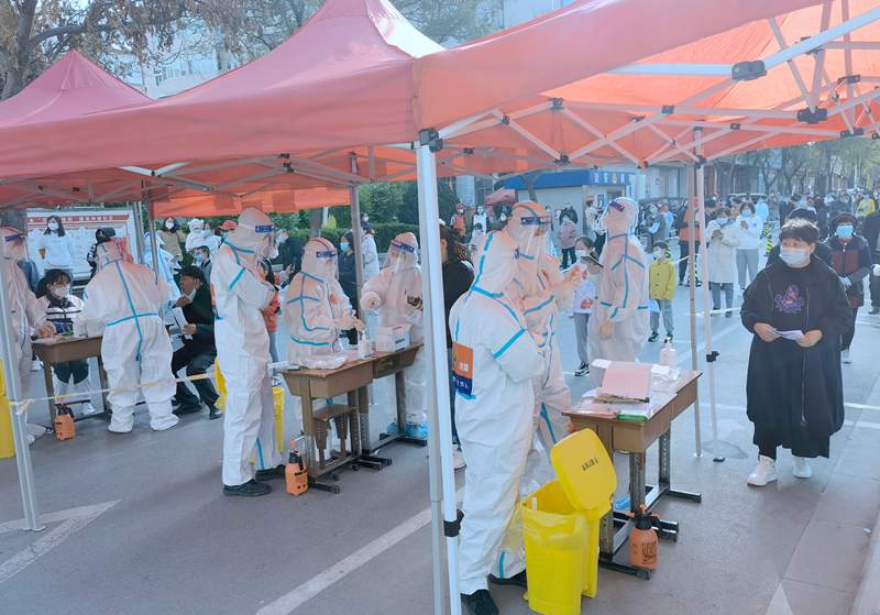 长治400余名消防救援人员助力全市人民核酸检测