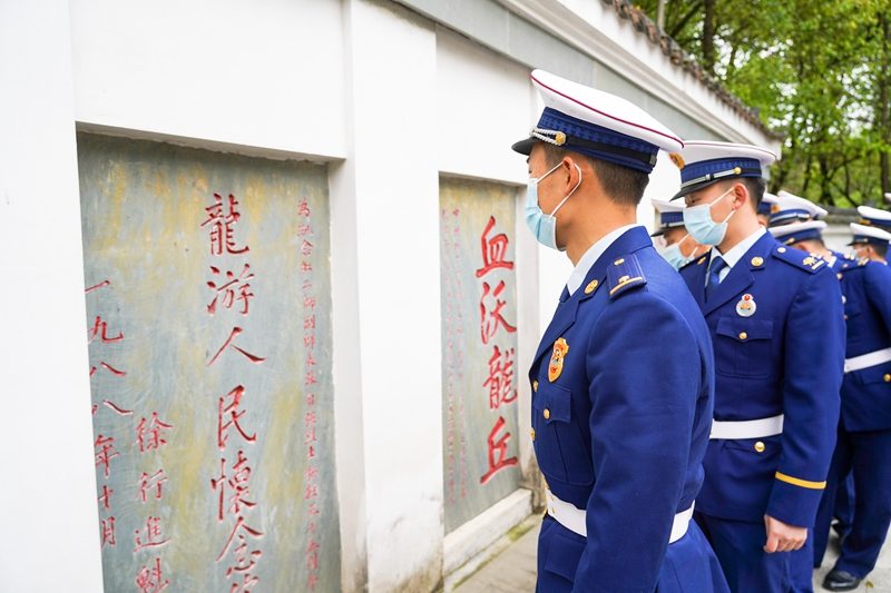 英雄从未远离，我们从未忘记